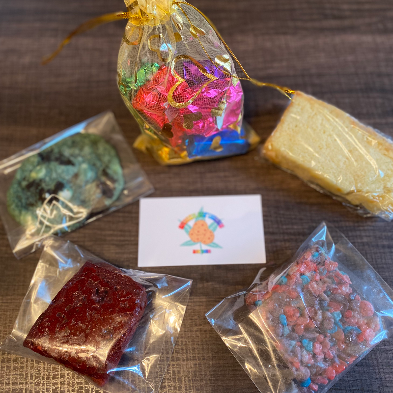 Pick 6 Assortments(outside sinnamon rolls, fudge, candy bars)