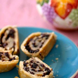 Currants Roll