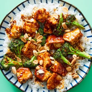 Kung Pao Chicken, Jasmine Rice & Steamed Broccoli