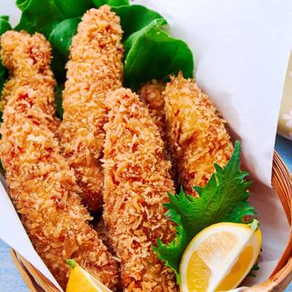 Panko Chicken Tenders, Seasoned Potato Wedges & Tangy Coleslaw