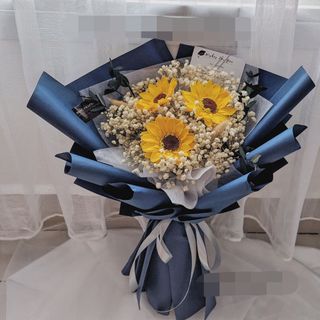 Flower Bouquet NO BEAR - FREE BALLON GRADUATION  RM50