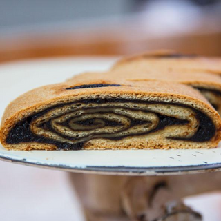 Lekvar (Prune) Rolls